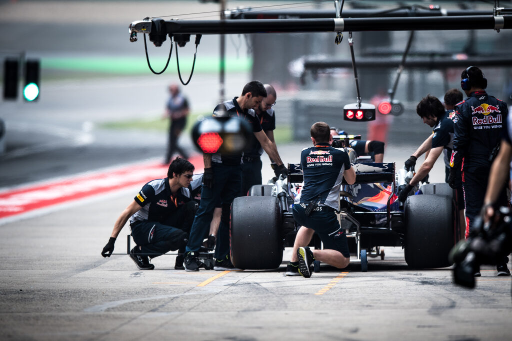 Servicing Formula1 Car